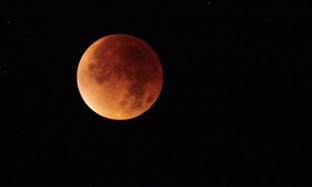 The Lunar Eclipse Is Ideal To Raise Vibrations